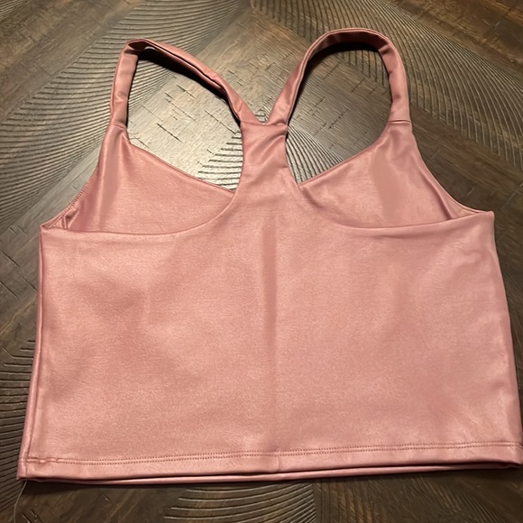 Abercrombie and fitch mauve color crop fitted racerback tank - size xs - NWT - Picture 3 of 4